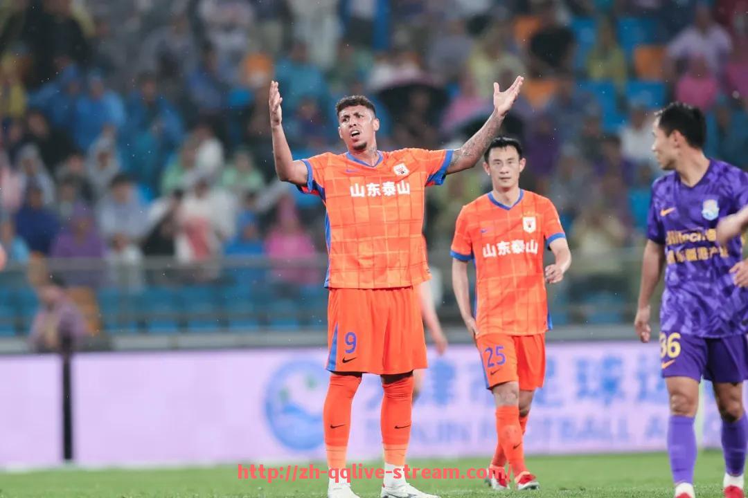 企鹅直播-篮球比赛中，教练如何针对对方核心球员制定防守策略？（篮球教练布置战术）